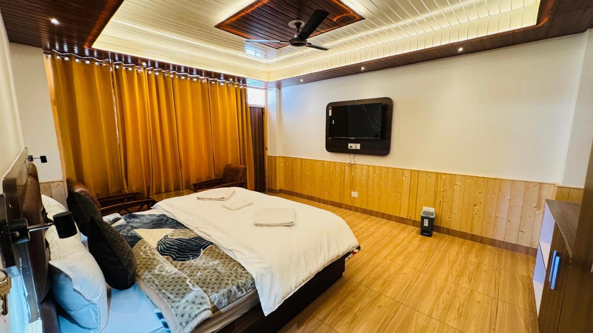 Отель The Midnight Garden Manali Экстерьер фото