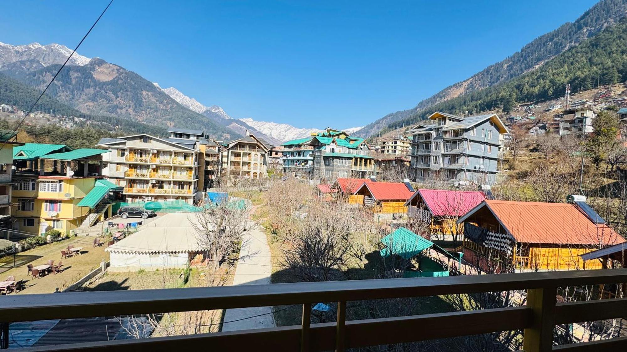 Отель The Midnight Garden Manali Экстерьер фото